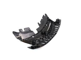 (841720831 Euro) Grille Centre Section - Upper