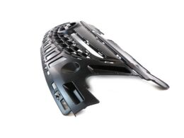 (841720831 Euro) Grille Centre Section - Upper