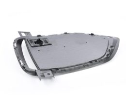 Alternative view of Grille Closed - Left